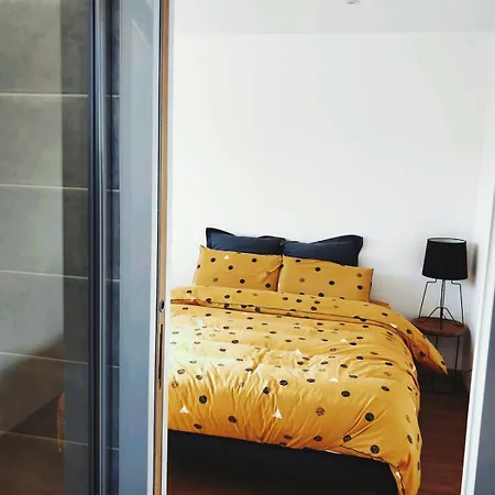 Appartement Near Train Station, Center Laval (Mayenne)