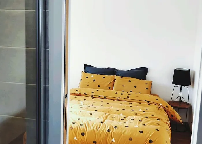 Appartamento Near Train Station, Center Laval (Mayenne)